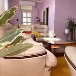 Mo Relax Vendeghaz 度假居 *