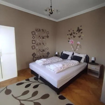 Mo Relax Vendeghaz Holiday home *