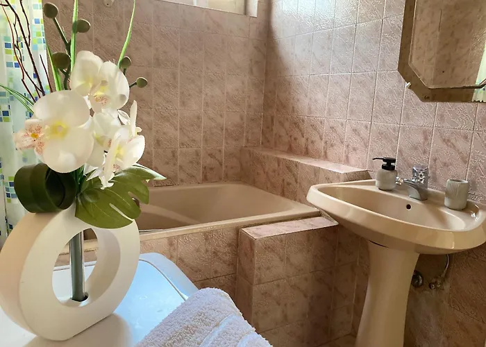 Mo Relax Vendeghaz بيت للعطل